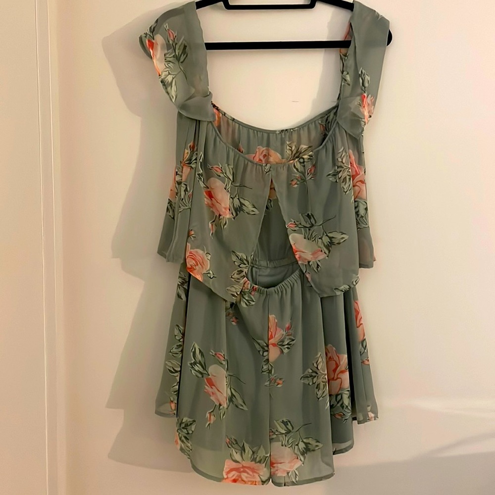 Show me your MuMu green floral romper